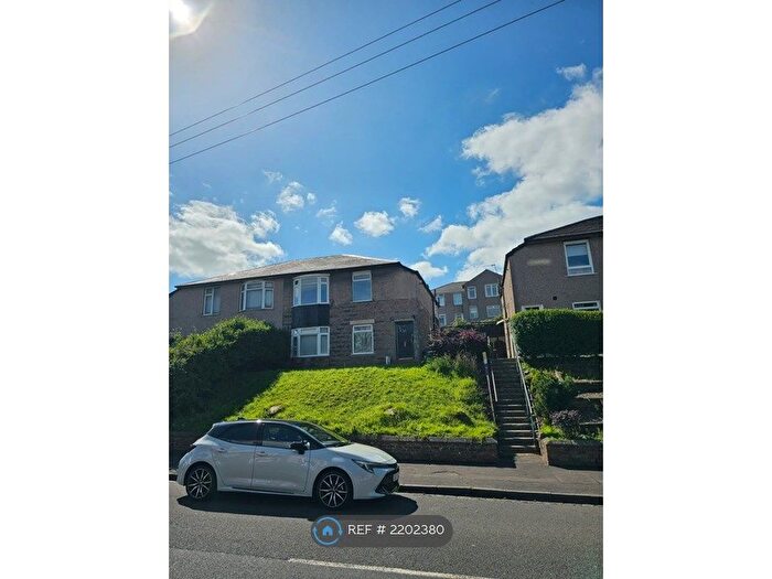 3 Bedroom Flat To Rent In Curtis Avenue, Glasgow, G44