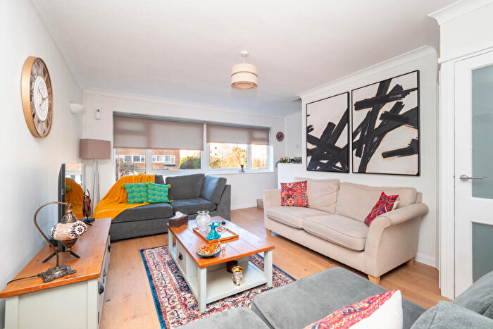 2 Bedroom Terraced House To Rent In Cadogan Court, Sutton, SM2