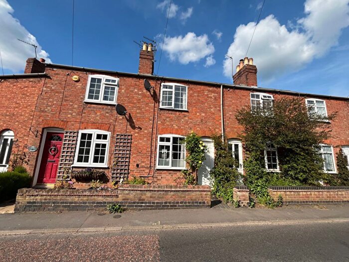 2 Bedroom Terraced House For Sale In Main Street, Wigston, LE18