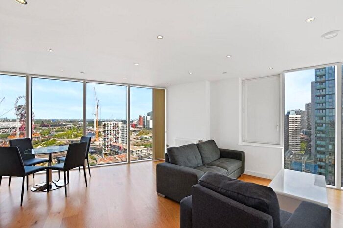 2 Bedroom Apartment To Rent In High Street, London, E15