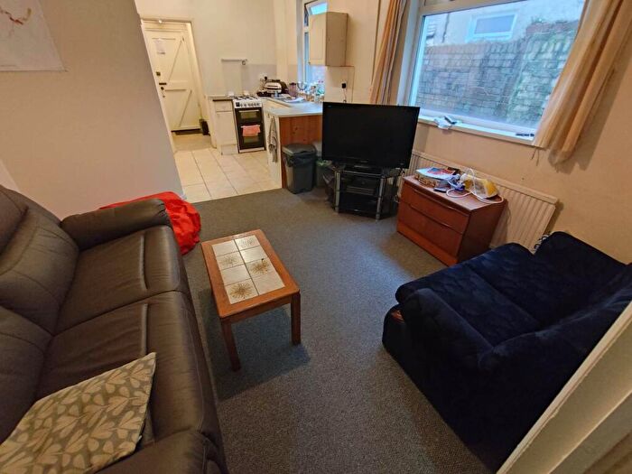 5 Bedroom House To Rent In Partridge Road, Roath, CF24