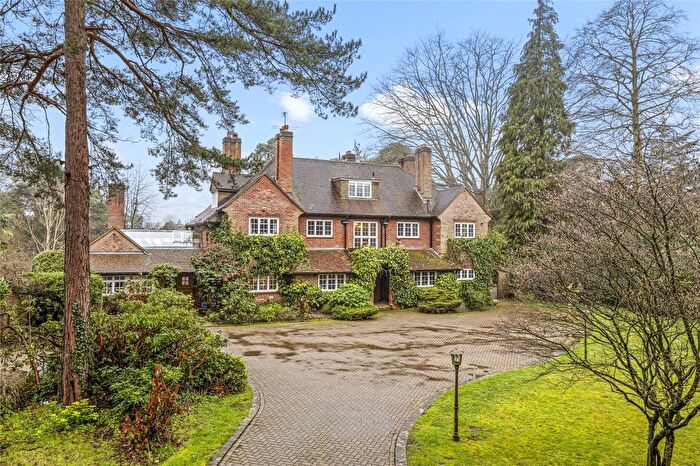 4 Bedroom Detached House For Sale In South Ridge, St George's Hill, Weybridge, Surrey, KT13
