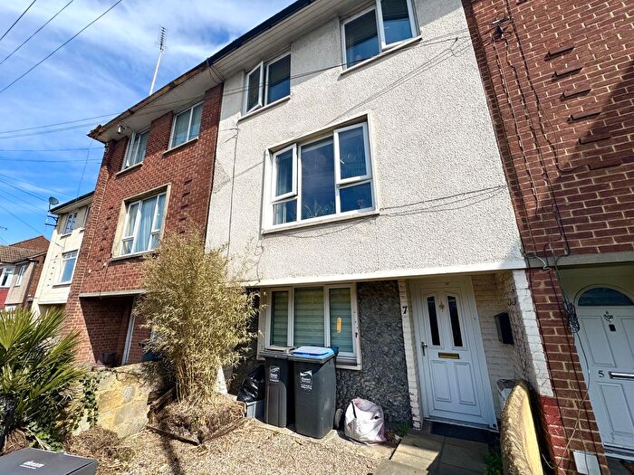 4 Bedroom Terraced House To Rent In Newington Road, Ramsgate, CT11