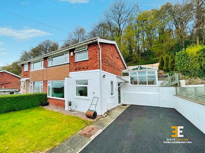 3 Bedroom Semi Detached House For Sale In Rhiw Grange, Colwyn Bay, LL29