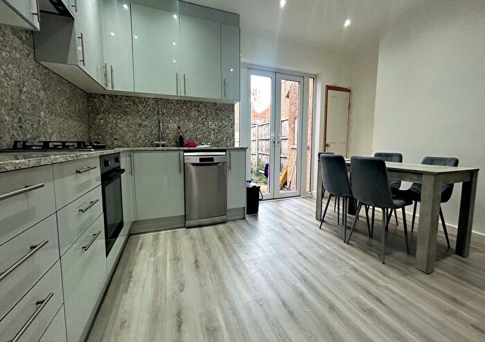 3 Bedroom Terraced House To Rent In Brinsley Road, Harrow Weald, HA3