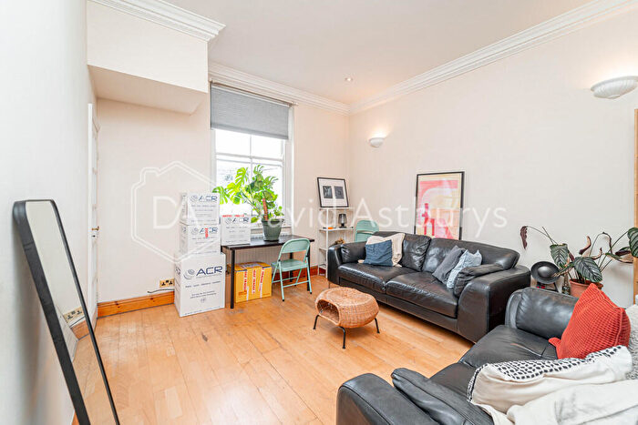 2 Bedroom Apartment To Rent In Mildmay Park, Islington, London, N1