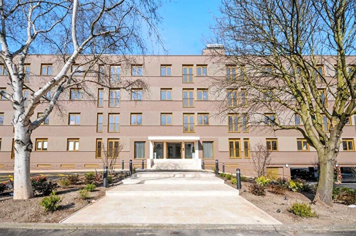 1 Bedroom Studio For Sale In London Road, Cheam, Sutton, SM3