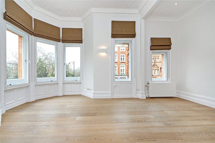 2 Bedroom Flat To Rent In Pont Street, Knightsbridge, London, SW1X