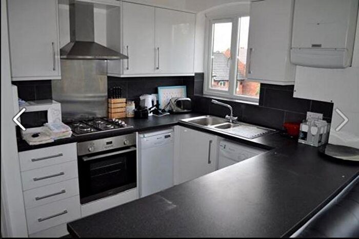 5 Bedroom Detached House To Rent In Rookery Road, Selly Oak, Birmingham, B29