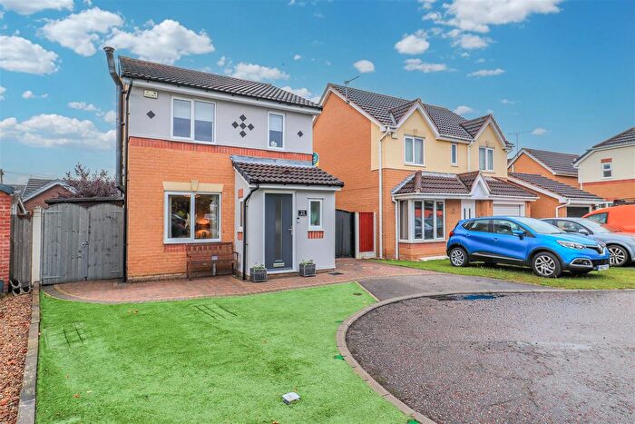 3 Bedroom Detached House For Sale In Orchid Crest, Upton, Pontefract, WF9