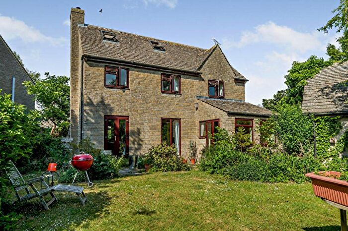 4 Bedroom Detached House For Sale In Edwards Close, Poulton, Cirencester, Gloucestershire, GL7