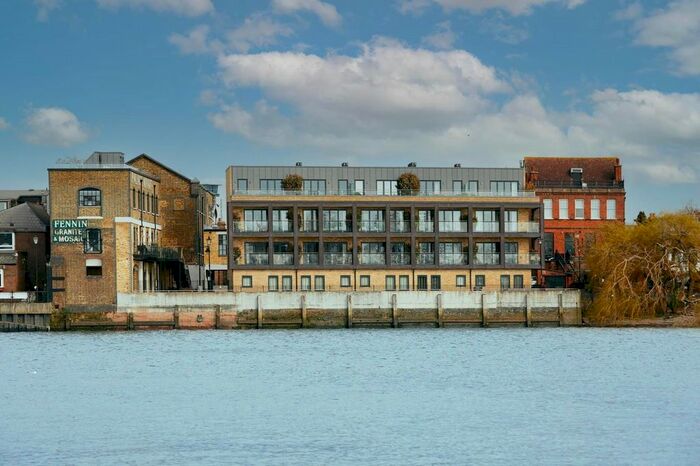 3 Bedroom Flat To Rent In Palace Wharf, Hammersmith, W6