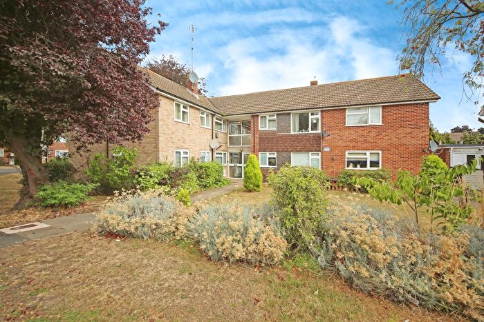 2 Bedroom Flat For Sale In Drayton Avenue, Stratford-Upon-Avon, CV37
