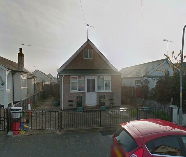 2 Bedroom Bungalow To Rent In Glebe Way, Jaywick, Clacton-On-Sea, CO15
