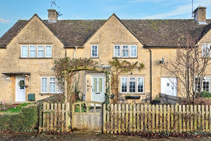 3 Bedroom Terraced House For Sale In The Gassons, Filkins, Lechlade, GL7