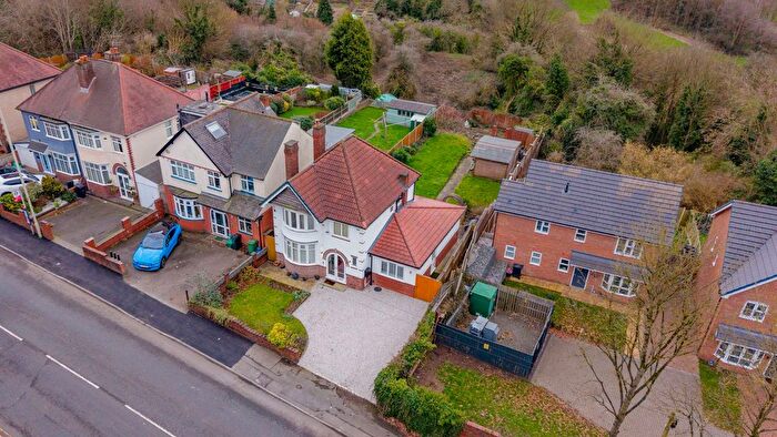 3 Bedroom Detached House For Sale In Himley Road, Dudley, DY1