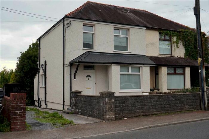2 Bedroom Semi-Detached House To Rent In Ammanford Road, Llandybie, Ammanford, SA18