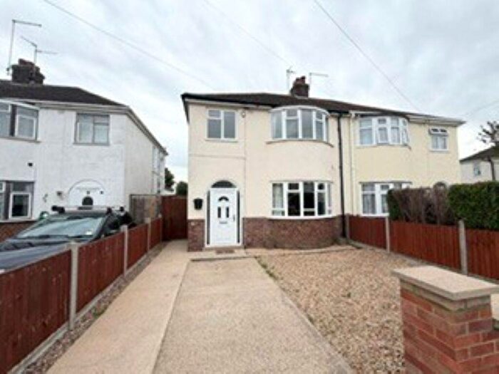 3 Bedroom Semi-Detached House For Sale In Southfields Drive, Peterborough, PE2