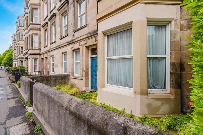 2 Bedroom Flat For Sale In Montgomery Street, Edinburgh, EH7