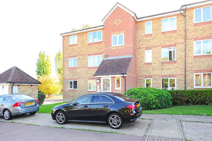 1 Bedroom Flat To Rent In Scammell Way, Watford, WD18