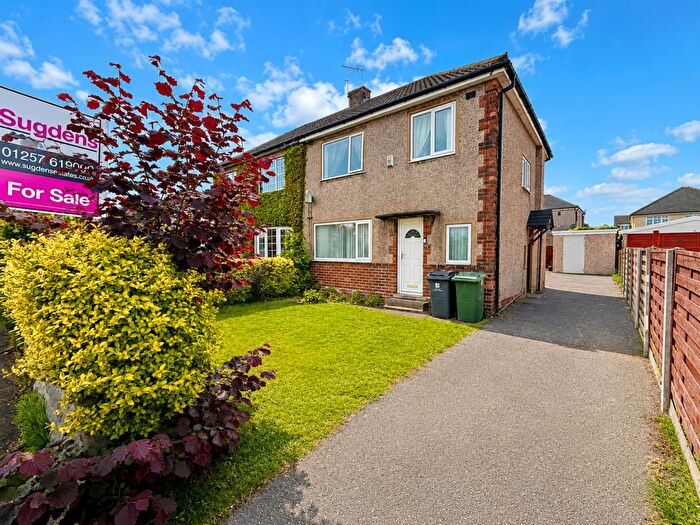 3 Bedroom Semi Detached House For Sale In Plumpton Drive, Wrose, Bradford, BD2