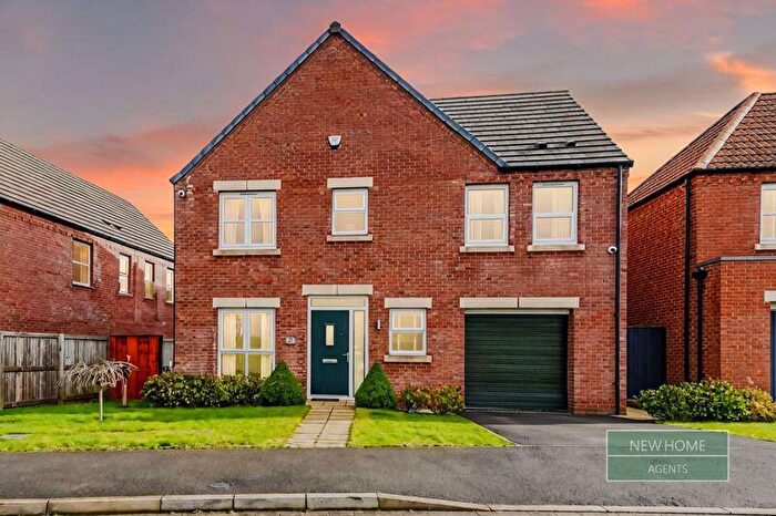 4 Bedroom Detached House For Sale In Poppyfields, Clowne, Chesterfield, S43