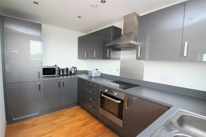 3 Bedroom Flat To Rent In Keel Point, Ship Wharf, Colchester, CO2