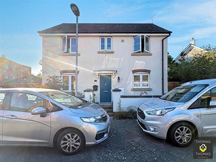 3 Bedroom Semi-Detached House For Sale In Linden Close, Brockworth, GL3