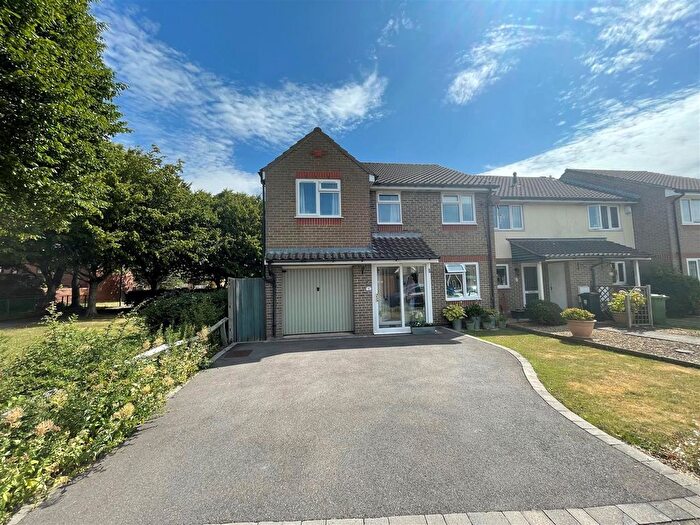 4 Bedroom Semi-Detached House For Sale In Foxborough Gardens, Bradley Stoke, Bristol, BS32