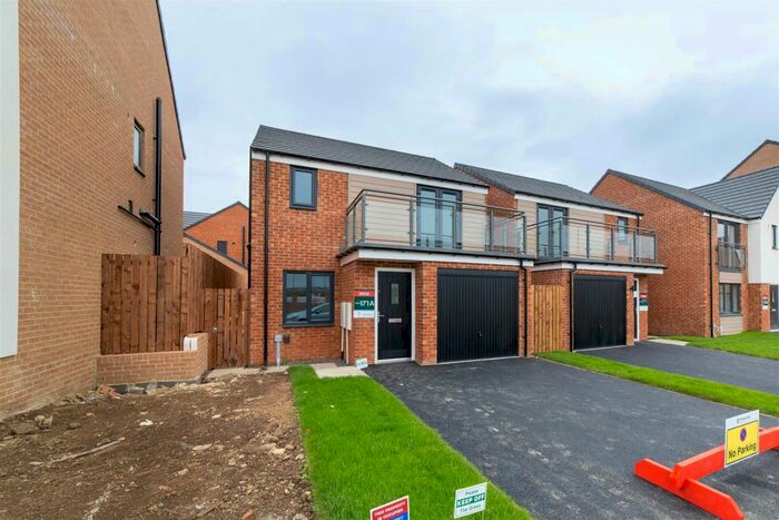 3 Bedroom Detached House To Rent In Speckledwood Way, Great Park, NE13