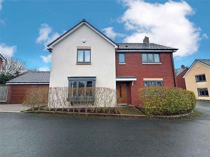 4 Bedroom Detached House For Sale In The Gables, Cheltenham, Gloucestershire, GL52