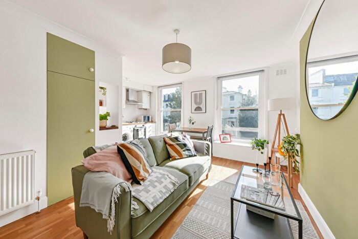 1 Bedroom Flat To Rent In Haverstock Hill, Chalk Farm, NW3