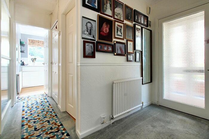2 Bedroom Semi-Detached Bungalow For Sale In Mount Nod Way, Coventry, CV5