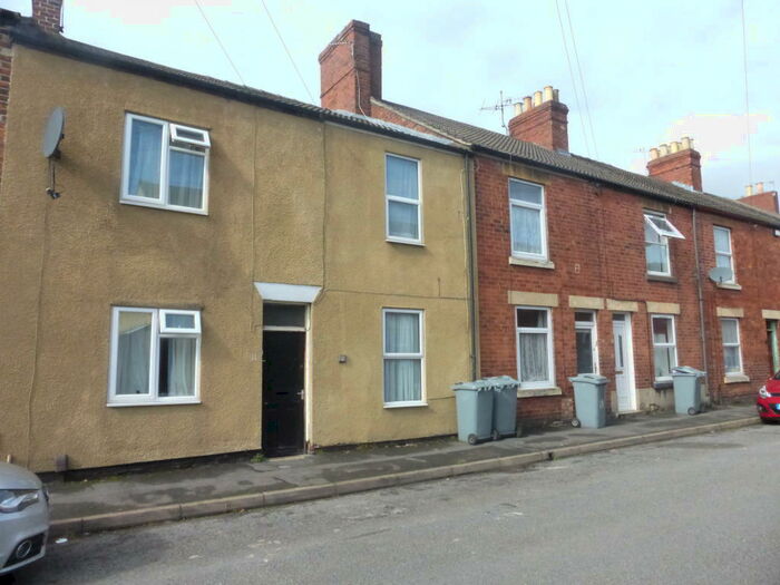 2 Bedroom House To Rent In Cecil Street, Grantham, NG31