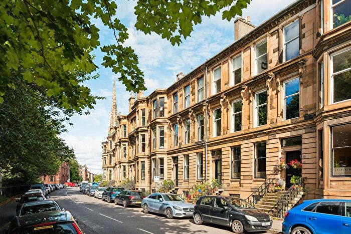 3 Bedroom Flat For Sale In Queen's Drive, Flat /, Queen's Park, Glasgow, G42