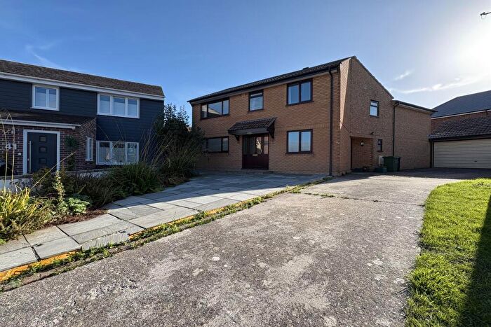 4 Bedroom Detached House To Rent In Weymouth, DT3