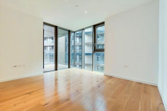 2 Bedroom Flat To Rent In Eastfields Avenue, Wandsworth, SW18
