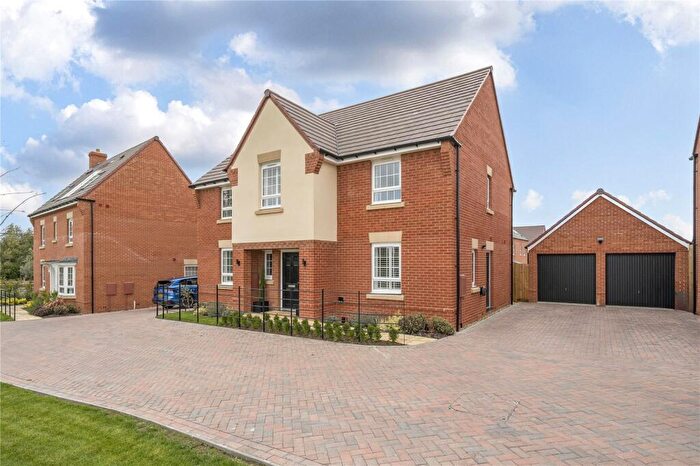 4 Bedroom Detached House For Sale In Yellow Brick Road, Winslow, Buckingham, MK18