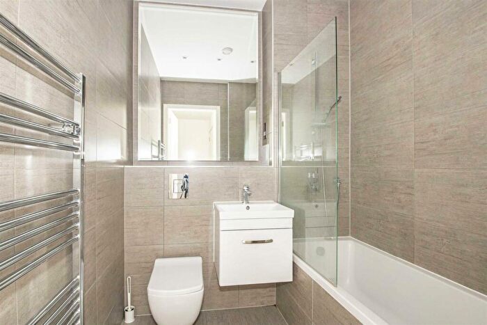 1 Bedroom Apartment To Rent In Foxhunter Drive, Linford Wood, MK14