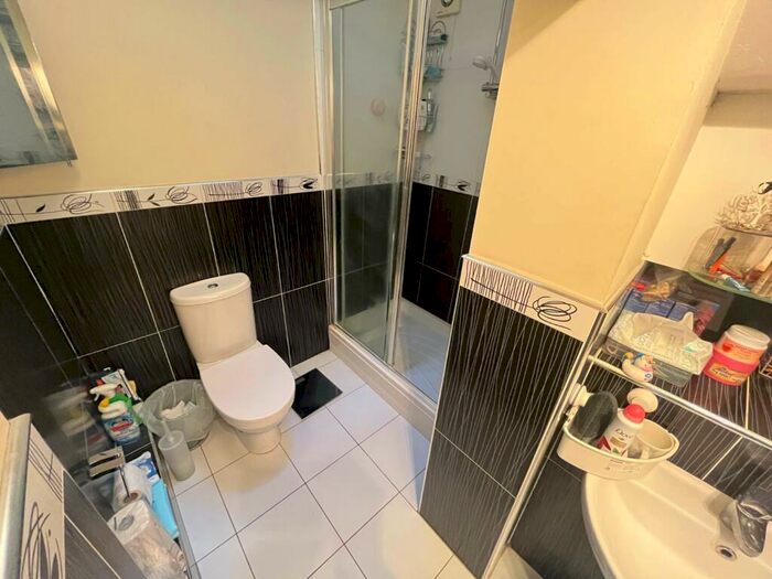 2 Bedroom Apartment To Rent In London Road, Stoke-on-Trent, Staffordshire, ST4