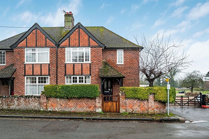 3 Bedroom Semi Detached House For Sale In Church Road, Thame, Oxfordshire, OX9