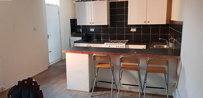 4 Bedroom Terraced House To Rent In Brighton Grove, Arthurs Hill, Newcastle Upon Tyne, NE4