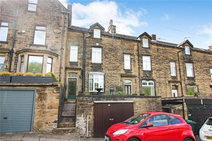 4 Bedroom Terraced House For Sale In Ivy Bank Lane, Haworth, Keighley, West Yorkshire, BD22