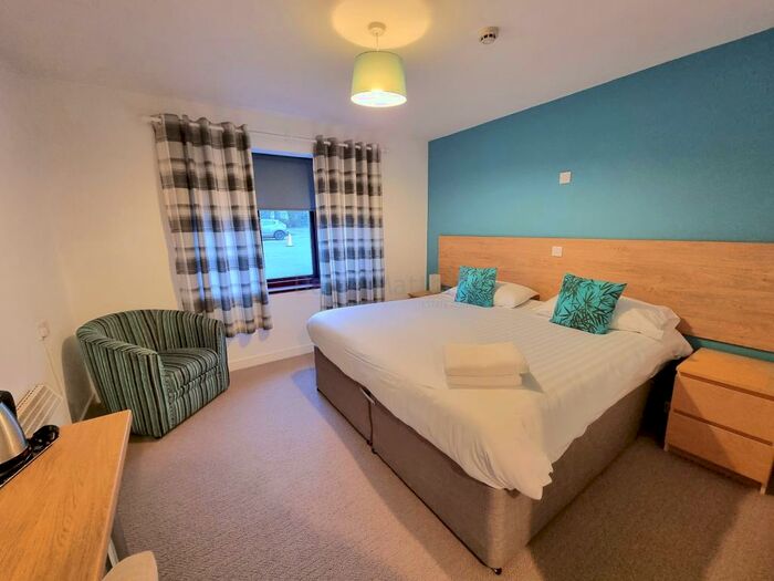 10 Bedroom Detached House For Sale In Port Road, Rhoose, Barry, The