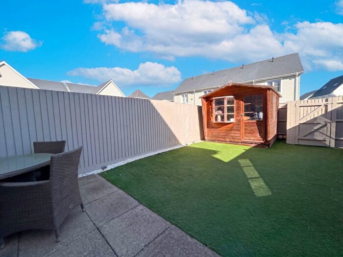 3 Bedroom Terraced House For Sale In Ashfield Close, Snodland, ME6