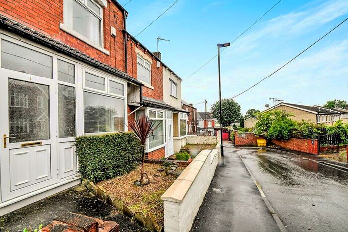 3 Bedroom Terraced House To Rent In Queen Street, Chapeltown, Sheffield, South Yorkshire, S35