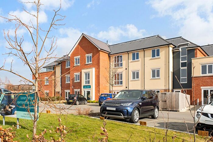 1 Bedroom Flat For Sale In Grove Road, Wantage, OX12