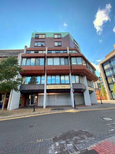 1 Bedroom Flat To Rent In Butler House, - Market Street, Maidenhead, SL6