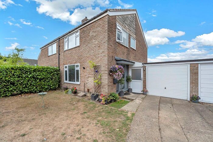 3 Bedroom Semi Detached House For Sale In Mouse Lane, Bury St. Edmunds, IP30