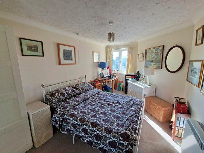 1 Bedroom Flat For Sale In Rolle Road, Exmouth, EX8